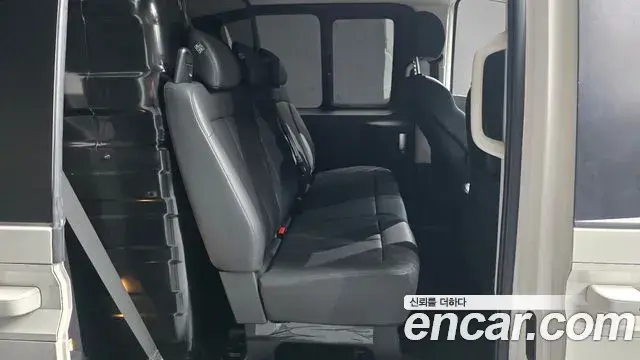 Hyundai Staria 2024 — Фото 11/20