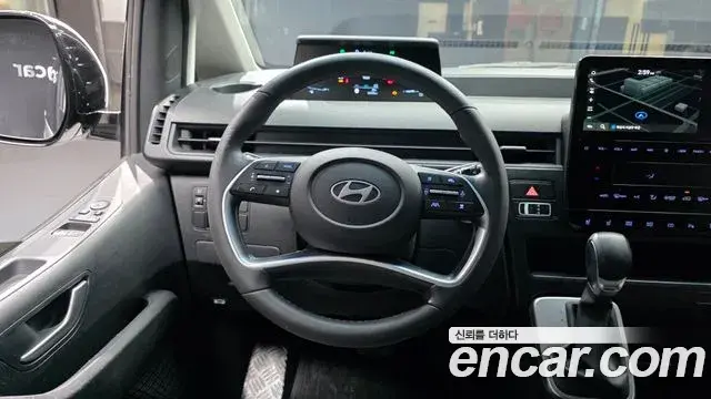 Hyundai Staria 2024 — Фото 14/20