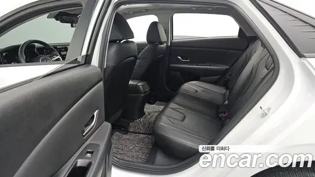 Hyundai Avante 2020 — Фото 19/20