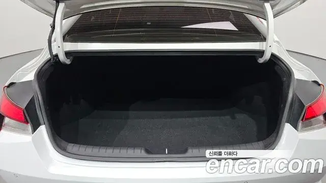 Hyundai Avante 2020 — Фото 20/20