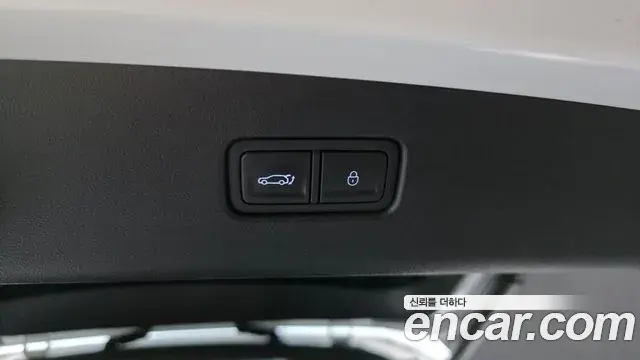 Genesis GV70 2024 — Photo 22/37