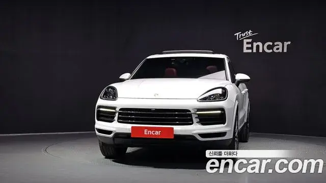 Porsche Cayenne 2020 — Фото 3/20