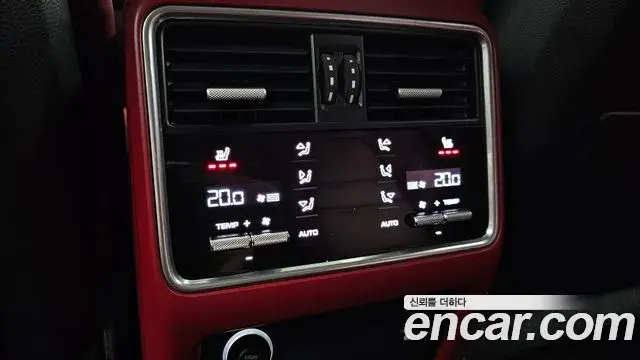 Porsche Cayenne 2020 — Фото 19/20