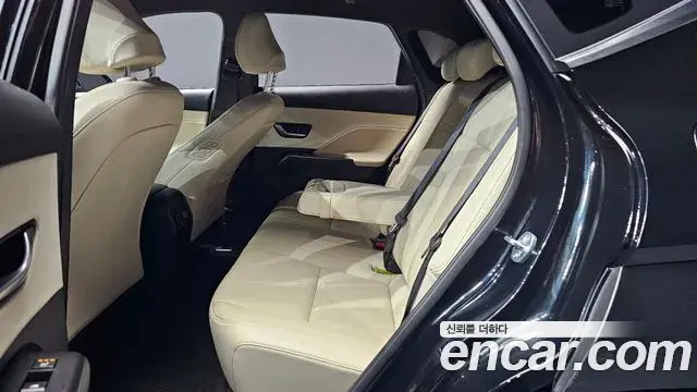Hyundai Kona 2023 — Фото 12/20