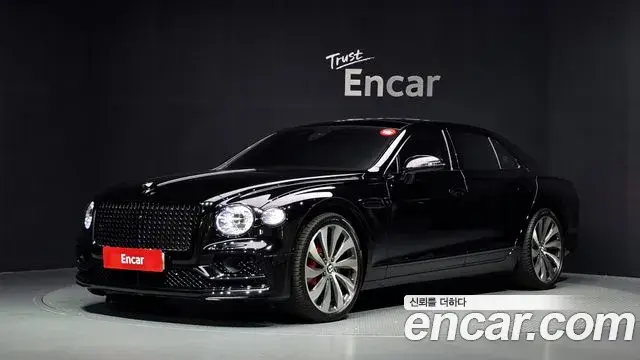 Bentley Flying Spur 2021 — ფოტო 32/34