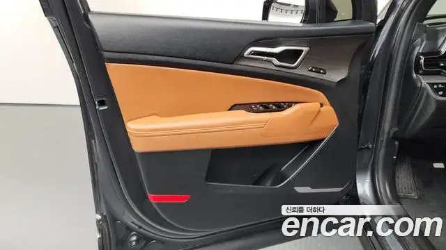 Kia Sportage 2023 — Şəkil 2/32
