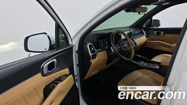 Kia Sorento 2022 — ფოტო 2/20