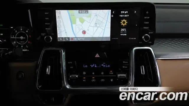 Kia Sorento 2022 — ფოტო 13/20