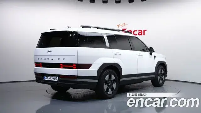 Hyundai Santa Fe 2024 — Фото 2/20