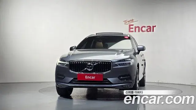 Volvo XC60 2020 — Фото 2/20