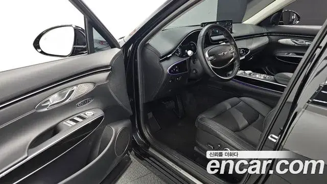 Genesis GV70 2022 — Photo 14/32