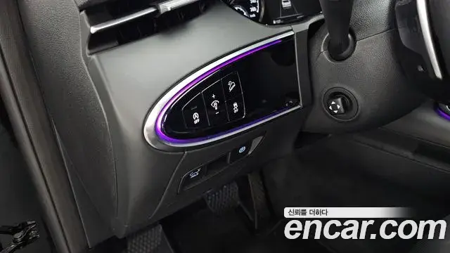 Genesis GV70 2022 — Photo 27/32