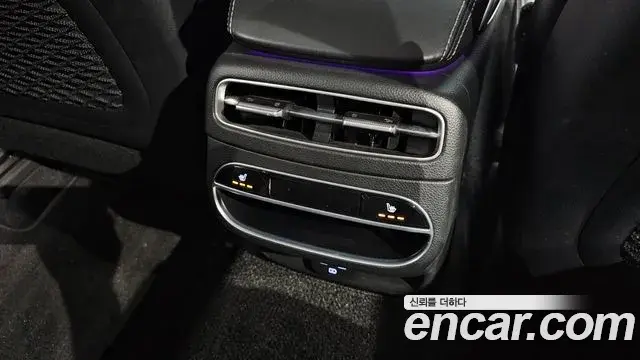 Genesis GV70 2022 — Photo 22/32