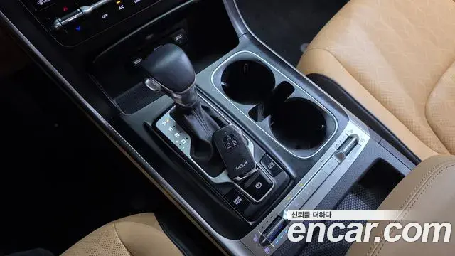 Kia Carnival 2022 — Фото 9/20