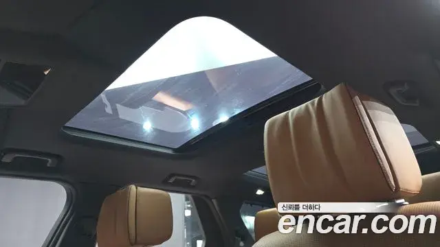Land Rover Discovery 5 2018 — ფოტო 10/36