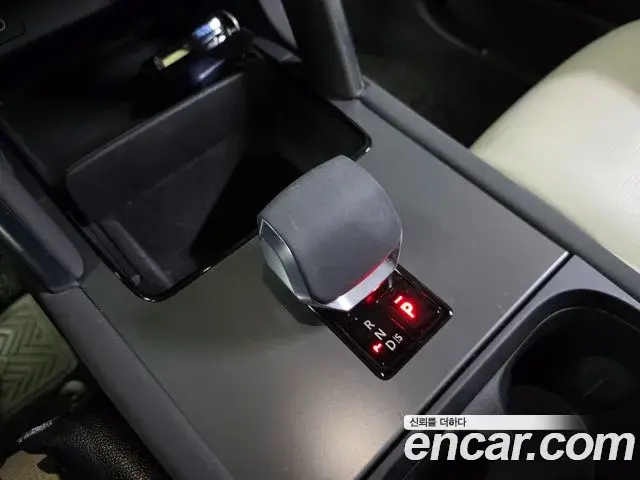 Land Rover Discovery Sport 2024 — Photo 18/20
