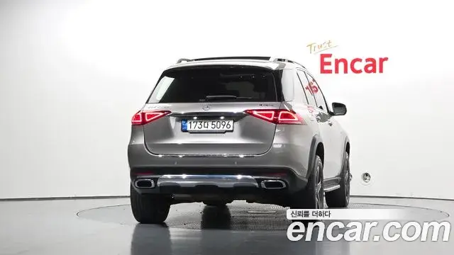 Mercedes-Benz GLE-Class 2021 — Фото 4/20