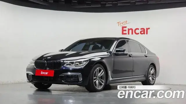 BMW 7 Series 2018 — Фото 1/20