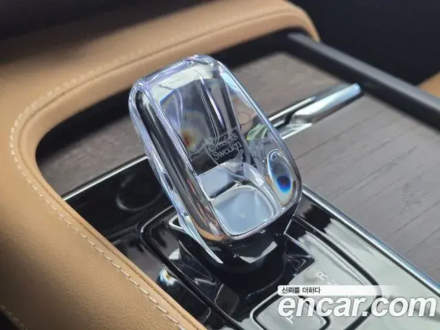 Volvo V90 Cross Country 2025 — Photo 10/16
