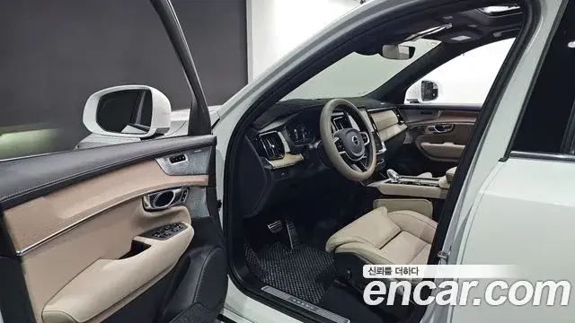 Volvo XC90 2026 — ფოტო 6/31