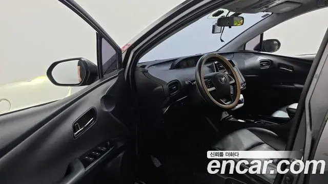 Toyota Prius 2018 — Şəkil 4/20