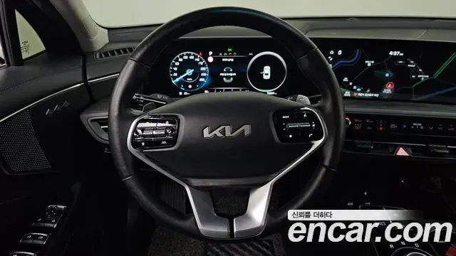 Kia K8 2022 — Şəkil 19/38