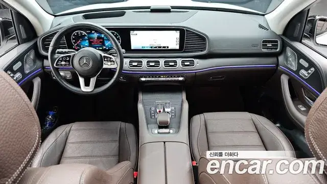 Mercedes-Benz GLE-Class 2022 — ფოტო 28/36