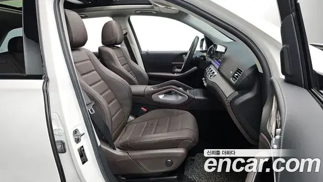 Mercedes-Benz GLE-Class 2022 — ფოტო 34/36