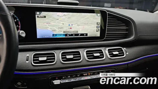 Mercedes-Benz GLE-Class 2022 — ფოტო 16/36