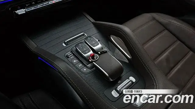 Mercedes-Benz GLE-Class 2022 — ფოტო 26/36