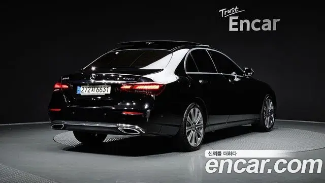 Mercedes-Benz E-Class 2021 — Фото 2/20