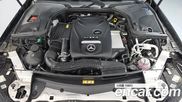 Mercedes-Benz E-Class 2023 — Фото 6/20