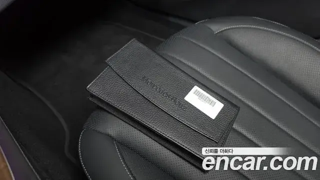 Mercedes-Benz E-Class 2023 — Фото 16/20