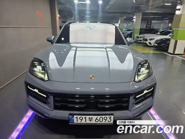 Porsche Cayenne 2024 — Фото 2/20