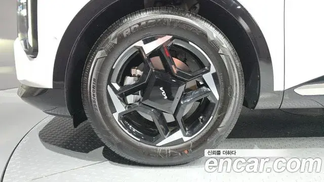 Kia Sportage 2025 — Photo 15/32