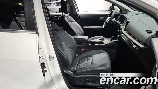 Kia Sportage 2025 — Photo 13/32