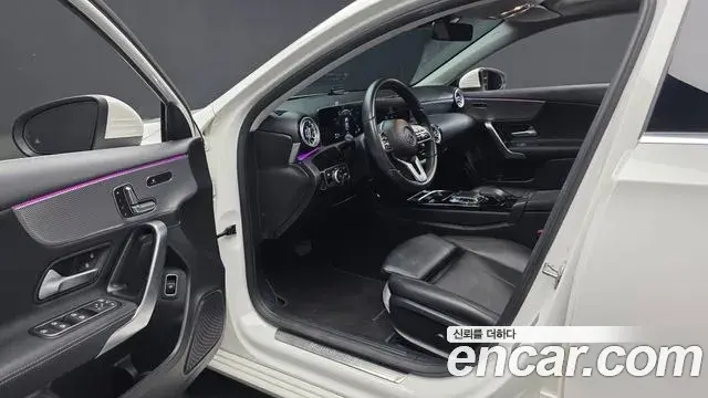 Mercedes-Benz A-Class 2020 — Фото 10/20