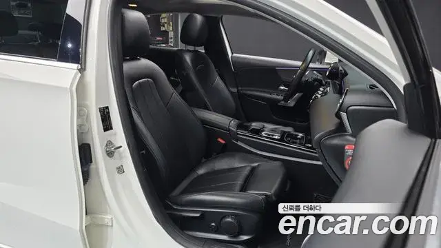 Mercedes-Benz A-Class 2020 — Фото 11/20