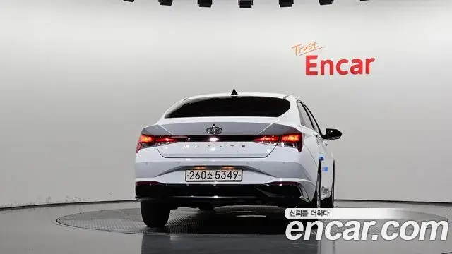Hyundai Avante 2020 — Фото 4/20