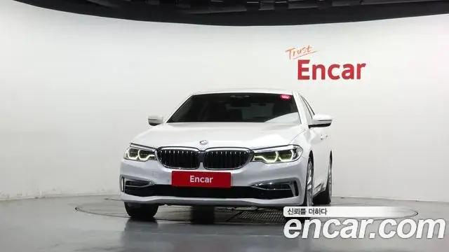 BMW 5 Series 2019 — Фото 2/20