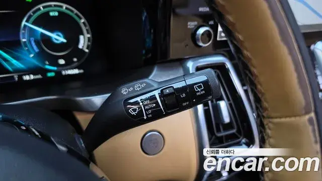Kia Sorento 2023 — ფოტო 29/38