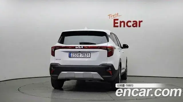 Kia Seltos 2024 — Photo 16/32