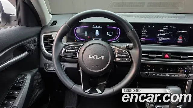 Kia Seltos 2024 — Photo 31/32