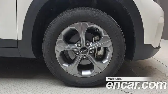 Kia Seltos 2024 — Photo 6/32