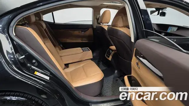 Lexus ES300h 2018 — Şəkil 7/32
