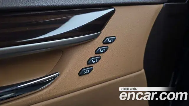 Lexus ES300h 2018 — Şəkil 10/32