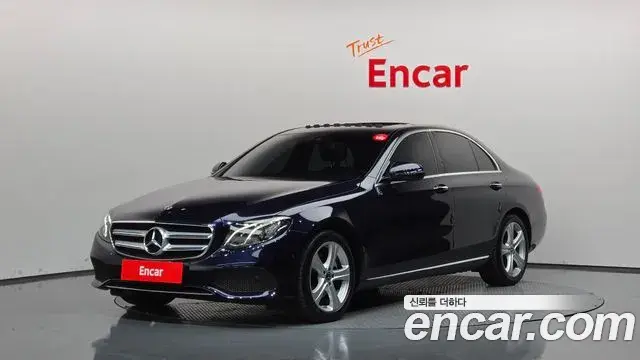 Mercedes-Benz E-Class 2018 — Фото 1/20