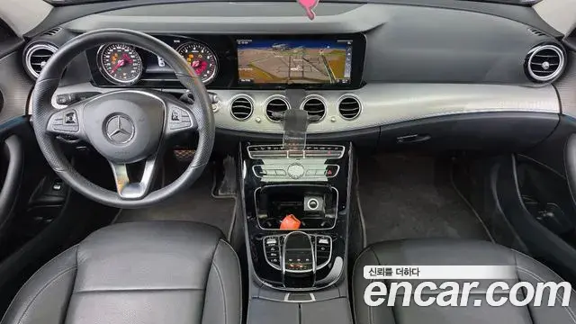 Mercedes-Benz E-Class 2018 — Фото 7/20