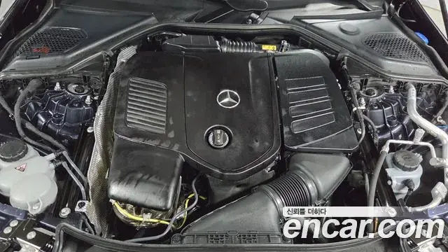 Mercedes-Benz E-Class 2025 — Фото 6/20