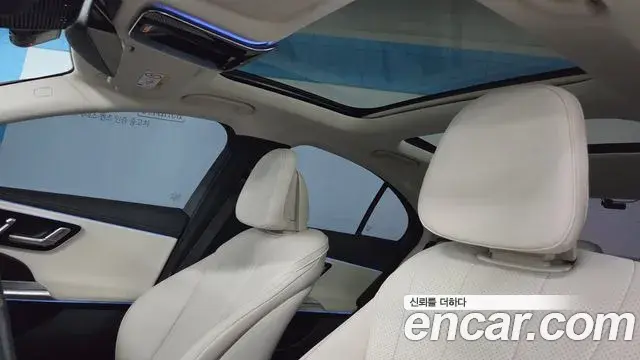Mercedes-Benz E-Class 2025 — Фото 9/20